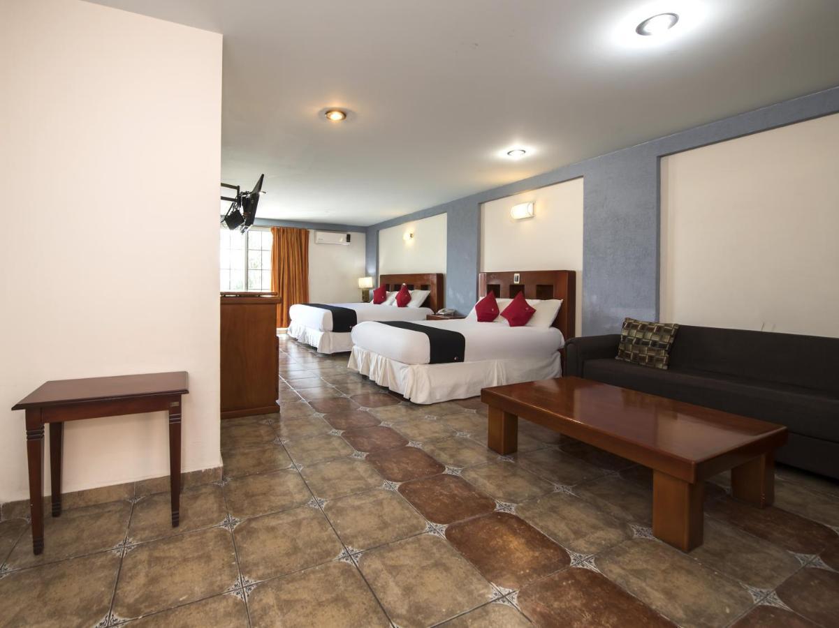 Suites De Reyes Irapuato Eksteriør billede